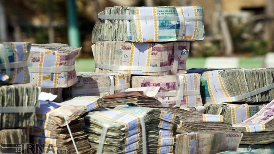 نقدینگی به بیش از ۵۰۰۰ هزار میلیارد تومان رسید