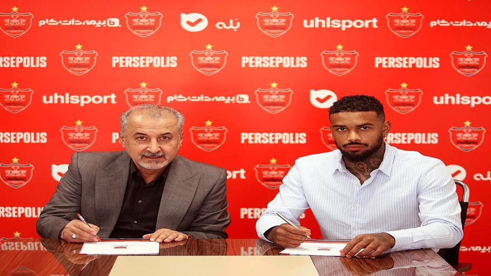 لوکادیا رسما با پرسپولیس امضا کرد