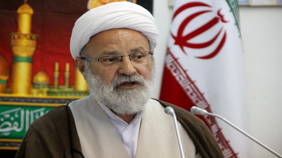 امام جمعه خلخال:بعد از پیروزی انقلاب اسلامی مسئولان بیشتر شعار دادند