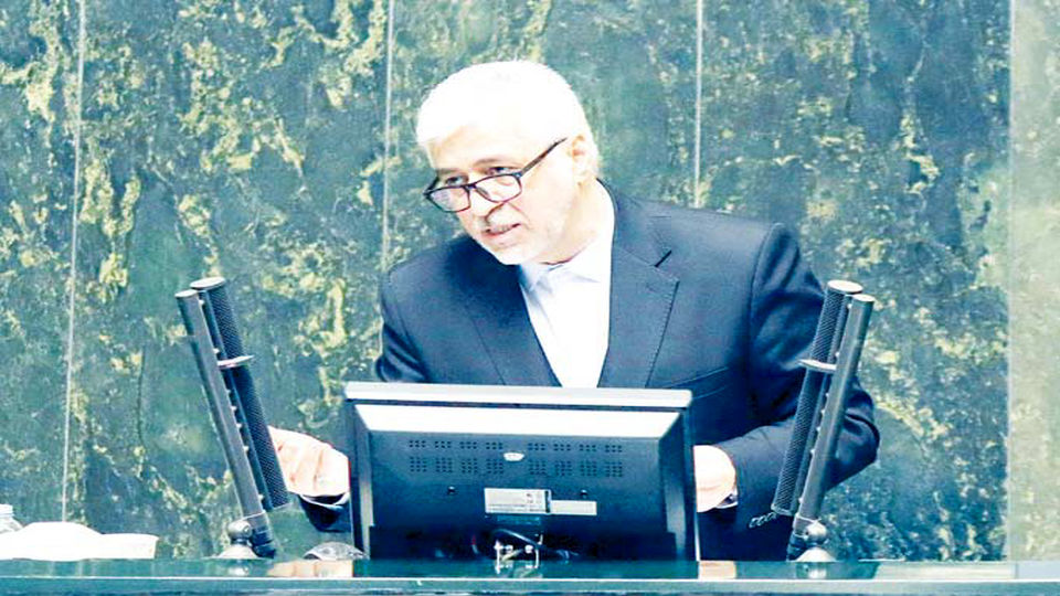 ادعاهای «وزیر ورزش» درباره پیشنهاد پناهنده شدن به بازیکنان تیم ملی