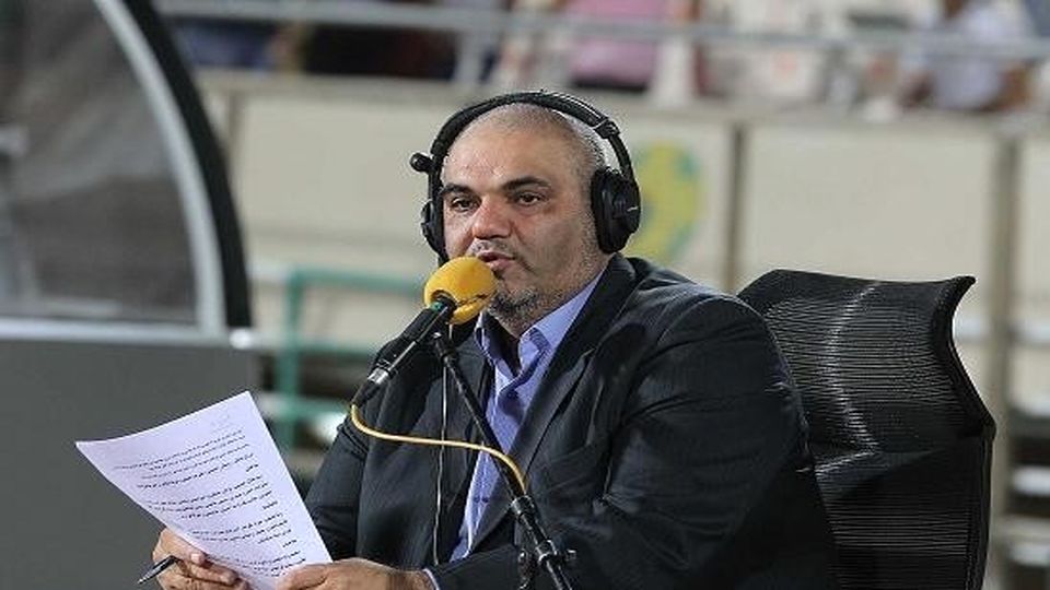 جواد خیابانی بازی افتتاحیه جامجهانی را گزارش میکند