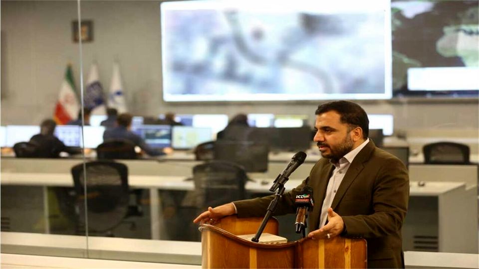 وزیر الاتصالات: سیتم التحکم فی قمر "خیام" الصناعی من قبل خبراء إیرانیین