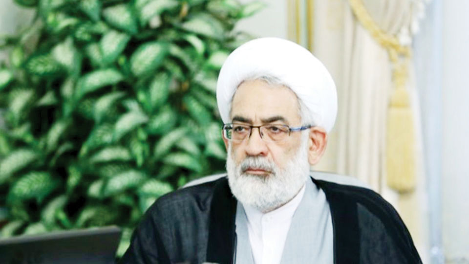 بنا نیست با مسئله حجاب صرفا «برخورد قضائی» شود