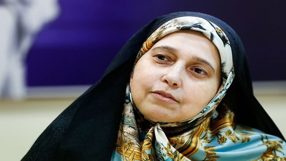 پروانه سلحشورى از فعالیت در فضای مجازی منع شد