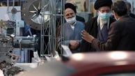 Leader visits exhibition of Iran industry achievements