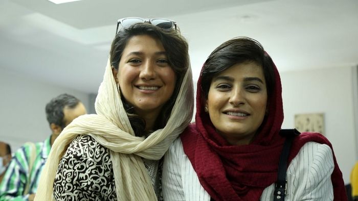 دو روزنامه‌نگار بازداشتی در کارِ حرفه‌ای خود جز به منافع ملی نیندیشیده‌اند/ منتظر عیدانه آزادی آن‌ها هستیم