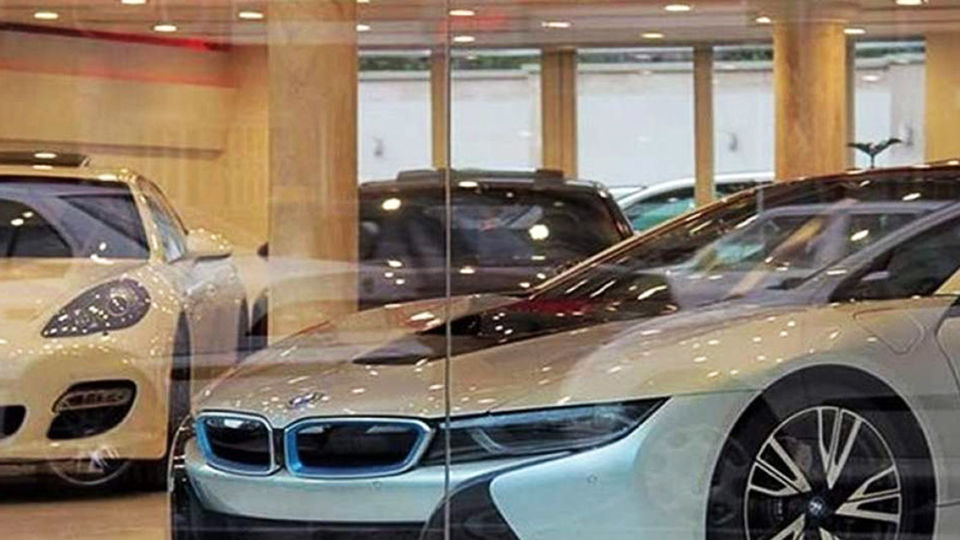 کاهش قیمت انواع خودرو بعد از ریزش نرخ ارز