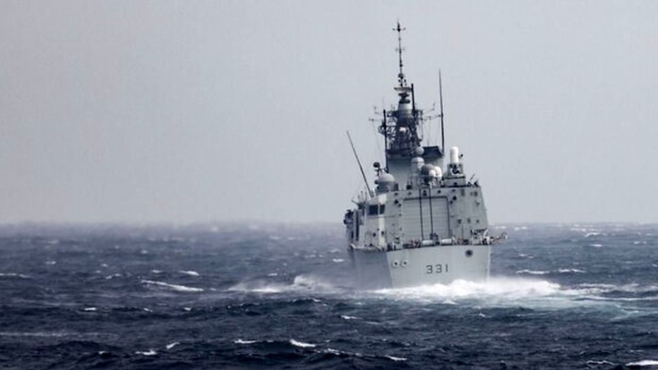US, Canadian warships sail through Taiwan Strait